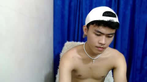 Snapshot of holy_fucker21 chatting on October 2025 11:44:01 AM Jayjay online show from October 2025 11:44:01 AM