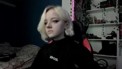 Snapshot of holy_mistresss chatting on November 2025 09:31:02 AM holy_mistresss online show from November 2025 09:31:02 AM