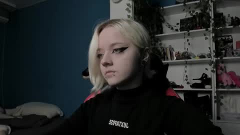 Snapshot of holy_mistresss chatting on November 2025 10:07:01 AM holy_mistresss online show from November 2025 10:07:01 AM