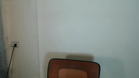 holy_samyx online show from November 2025 05:43:02 AM