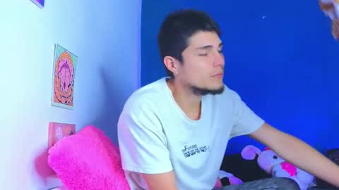      online show from October 2025 03:34:01 AM