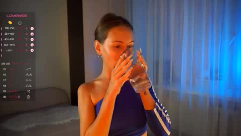 Snapshot of holyvivian chatting on September 2025 08:08:02 PM V online show from September 2025 08:08:02 PM