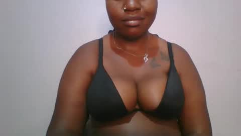 honey_beb online show from September 2025 08:25:02 PM