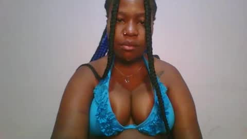 honey_beb online show from November 2025 02:35:01 AM