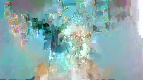 Snapshot of honey_bug2 chatting on October 2025 03:18:01 AM Queen online show from October 2025 03:18:01 AM