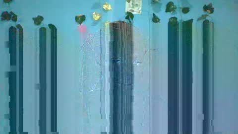 Snapshot of honey_bug2 chatting on November 2025 08:04:02 AM Queen online show from November 2025 08:04:02 AM