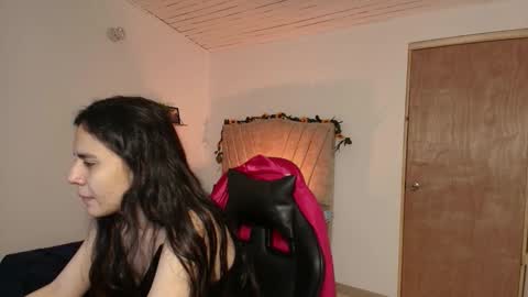   online show from September 2025 02:05:02 PM