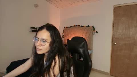   online show from September 2025 01:34:02 PM