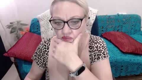 Honey Lady online show from January 2025 01:58:01 PM