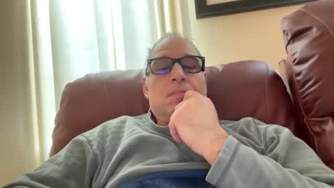 honey_man14 online show from February 2025 04:29:01 PM