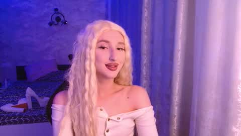 Snapshot of honey_sunset chatting on October 2025 03:57:02 PM honey_sunset online show from October 2025 03:57:02 PM