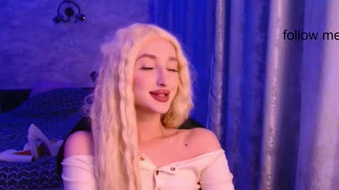 Snapshot of honey_sunset chatting on November 2025 10:34:02 PM honey_sunset online show from November 2025 10:34:02 PM