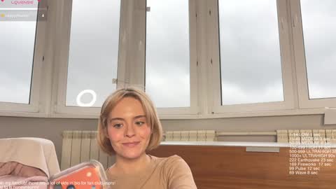 Snapshot of honey_sunshine chatting on October 2025 09:43:01 AM Jenyanew vid how I squirt in forest in bio online show from October 2025 09:43:01 AM