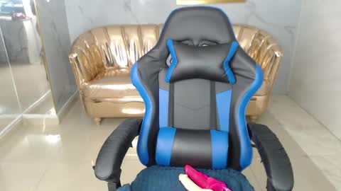 HONEY  online show from March 2025 12:59:02 PM