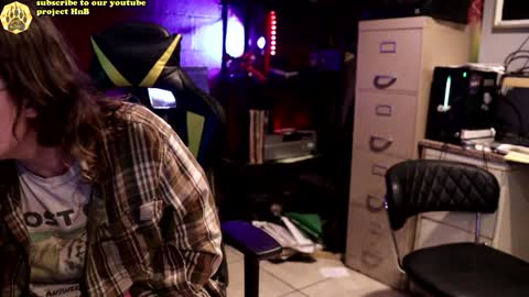 Snapshot of honeyand_thebear chatting on December 2024 02:53:01 AM Honey and Bear online show from December 2024 02:53:01 AM