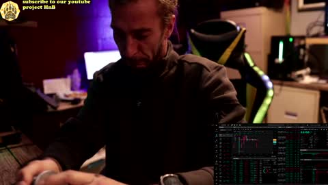 Snapshot of honeyand_thebear chatting on December 2024 01:53:02 PM Honey and Bear online show from December 2024 01:53:02 PM