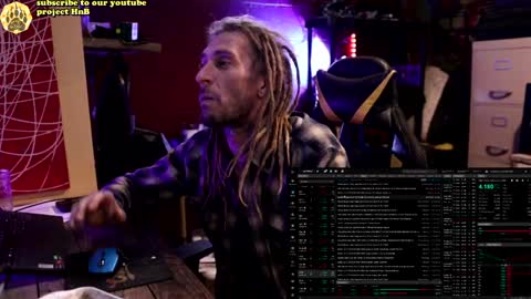 Snapshot of honeyand_thebear chatting on December 2024 04:15:02 PM Honey and Bear online show from December 2024 04:15:02 PM