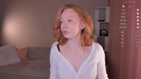 Snapshot of honeyautumn chatting on October 2025 11:39:01 PM honeyautumn online show from October 2025 11:39:01 PM