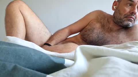 Snapshot of honeydaddyforyou chatting on October 2025 07:31:02 AM honeydaddyforyou online show from October 2025 07:31:02 AM