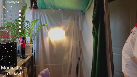 Molly  online show from September 2025 05:01:02 AM