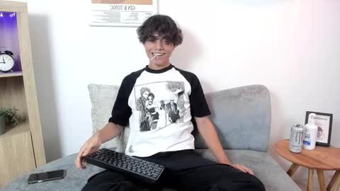 honeymoon_sariel online show from October 2025 08:08:01 PM