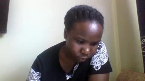 Snapshot of honeymuny chatting on November 2025 12:28:02 PM Honeymuny online show from November 2025 12:28:02 PM