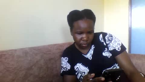 Snapshot of honeymuny chatting on November 2025 07:18:02 AM Honeymuny online show from November 2025 07:18:02 AM