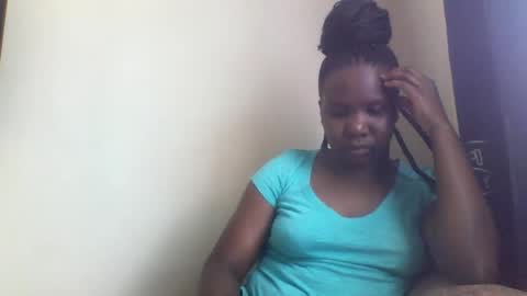 Snapshot of honeymuny chatting on November 2025 07:12:01 AM Honeymuny online show from November 2025 07:12:01 AM