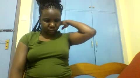 Snapshot of honeymuny chatting on November 2025 08:02:01 PM Honeymuny online show from November 2025 08:02:01 PM