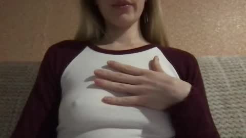 honeynymph online show from February 2025 03:35:01 AM