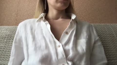 honeynymph online show from March 2025 11:11:01 AM