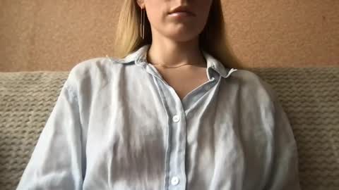 honeynymph online show from March 2025 12:36:02 PM
