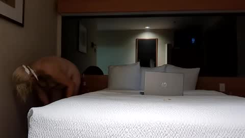 Jovante online show from September 2025 03:19:02 AM