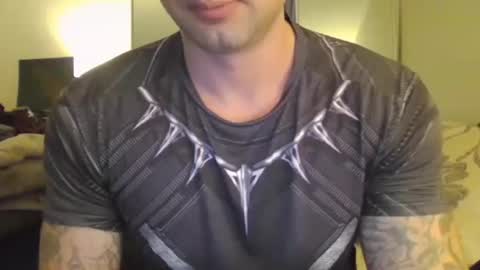 Snapshot of honorablyrespectedgent chatting on October 2025 11:23:01 PM Andrew online show from October 2025 11:23:01 PM