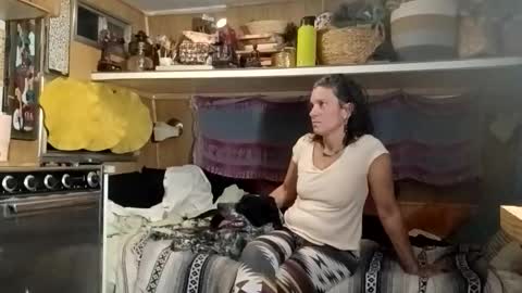 hoodoou online show from December 2025 02:38:01 AM