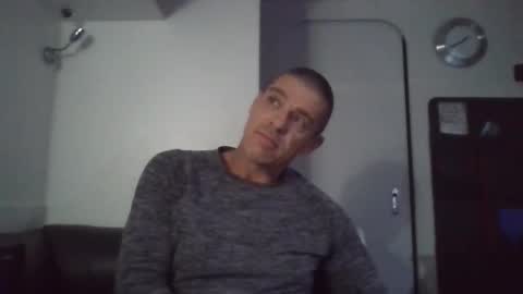 hooliganism33 online show from September 2025 04:10:02 PM