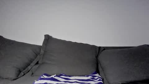 Oliver Saints online show from October 2025 07:12:01 PM