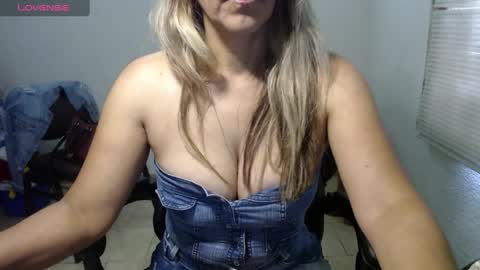 horny and daring online show from December 2024 04:09:02 PM