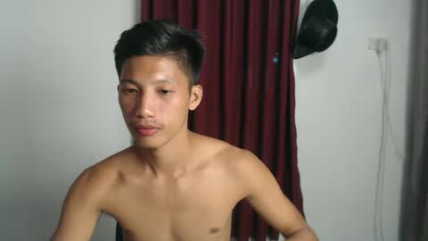 Snapshot of horny_asianmoreno chatting on October 2025 10:38:02 AM ROGER online show from October 2025 10:38:02 AM