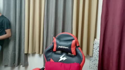 Snapshot of horny_asianmoreno chatting on November 2025 07:01:02 PM ROGER online show from November 2025 07:01:02 PM