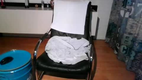 Snapshot of hornyandcum4u chatting on January 2025 04:18:02 PM Robbie online show from January 2025 04:18:02 PM