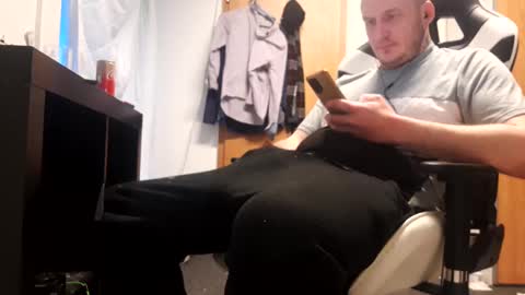 hornycock_1993 online show from January 2025 04:04:01 PM