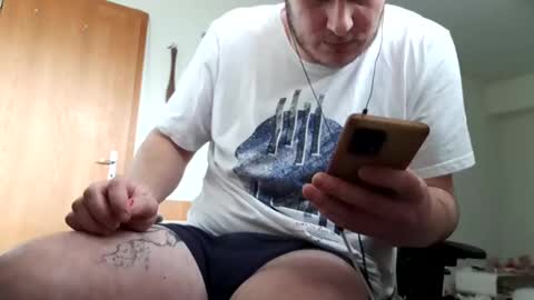 hornycock_1993 online show from February 2025 10:23:02 AM