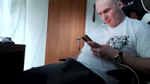 hornycock_1993 online show from February 2025 04:09:02 PM