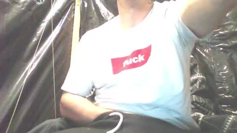 hornycock_1993 online show from September 2025 10:21:02 PM
