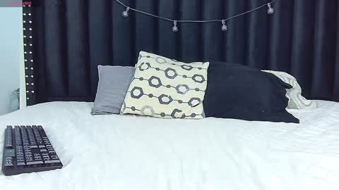 Snapshot of hornylittledaughter chatting on January 2025 05:24:02 PM Ambar online show from January 2025 05:24:02 PM