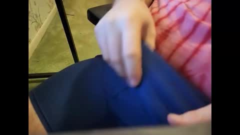 Snapshot of hornynpa chatting on December 2024 03:04:01 AM Say hi if horny online show from December 2024 03:04:01 AM