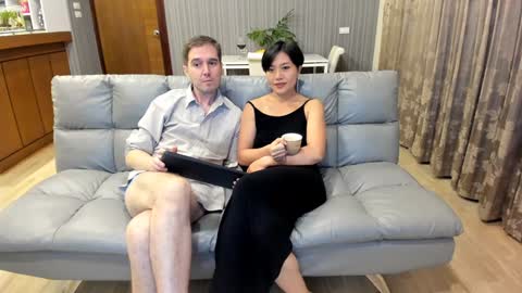 Puca  Tam online show from November 2025 05:56:02 PM