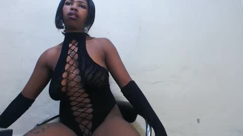 hornysnowie23x online show from November 2025 01:11:01 AM