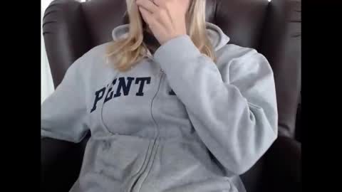 Snapshot of hornyssima chatting on October 2025 01:10:01 PM Hornyssima online show from October 2025 01:10:01 PM